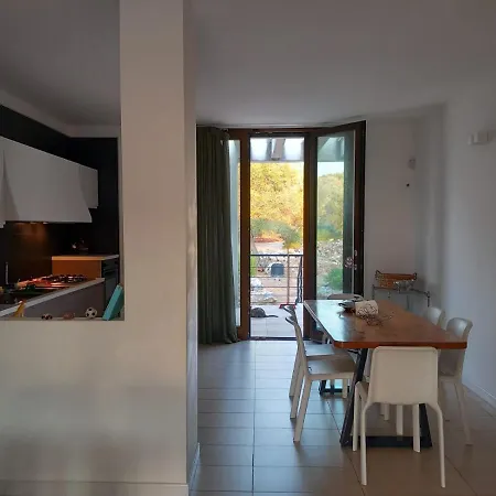 Casa Centopezze * كاروفينيو
